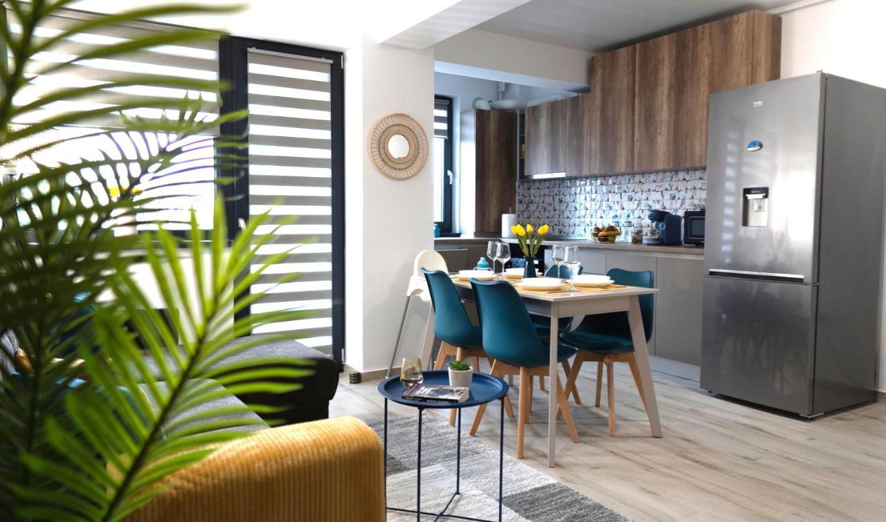 'Just Like Home' Apartment - With Private Parking Place Galaţi Buitenkant foto