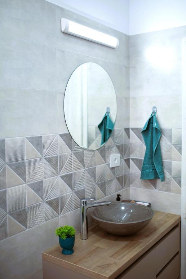 'Just Like Home' Apartment - With Private Parking Place Galaţi Buitenkant foto