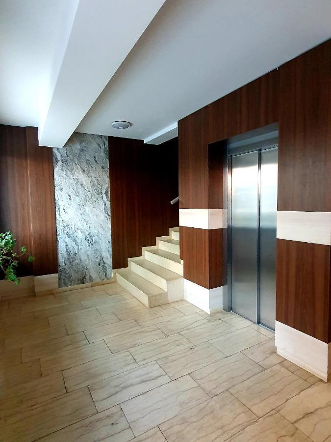 'Just Like Home' Apartment - With Private Parking Place Galaţi Buitenkant foto