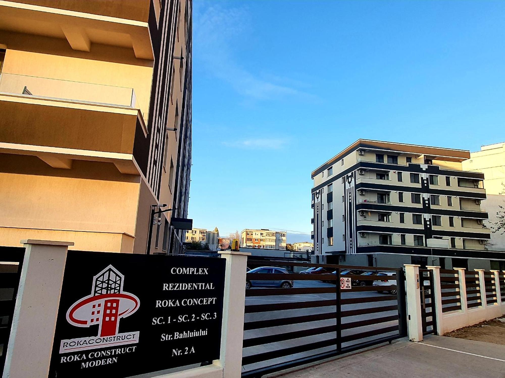 'Just Like Home' Apartment - With Private Parking Place Galaţi Buitenkant foto
